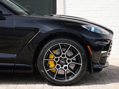 Used 2023 Aston Martin DBX 707 AWD/4WD image 4