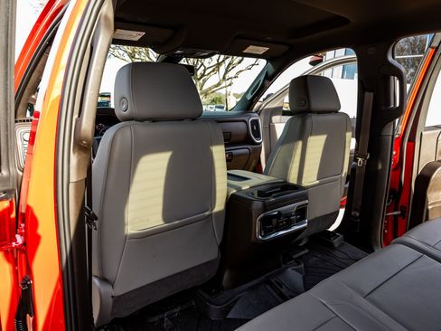 Used 2022 Chevrolet Silverado 3500 LTZ w/ LTZ Convenience Package image 34