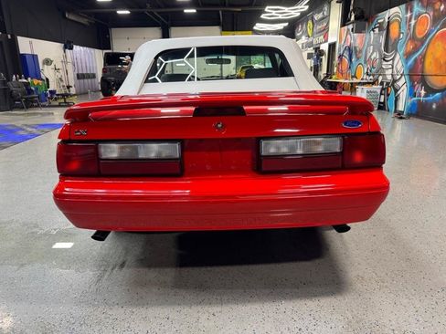 Used 1992 Ford Mustang LX RWD image 4