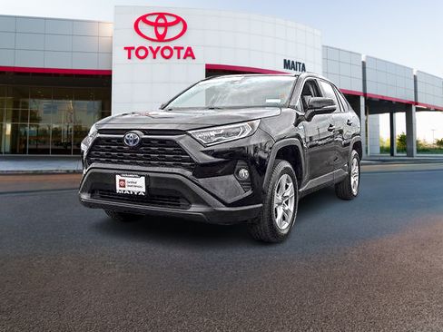 Certified 2021 Toyota RAV4 XLE w/ Convenience Package AWD/4WD image 8