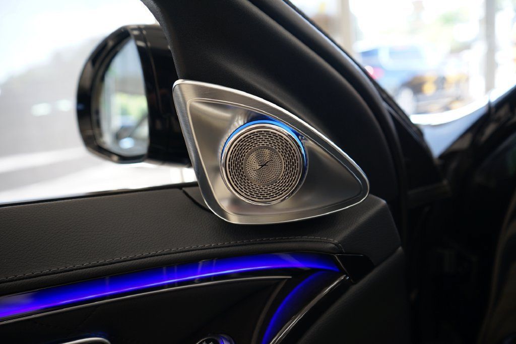Used 2023 Mercedes-Benz S 580e 4MATIC Sedan image 28