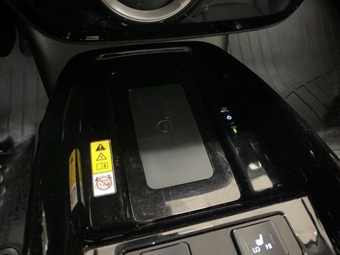 Used 2020 Toyota Prius Prime XLE image 47
