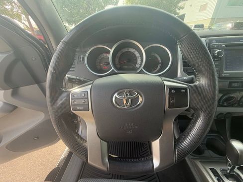 Used 2013 Toyota Tacoma 4x4 Double Cab image 17