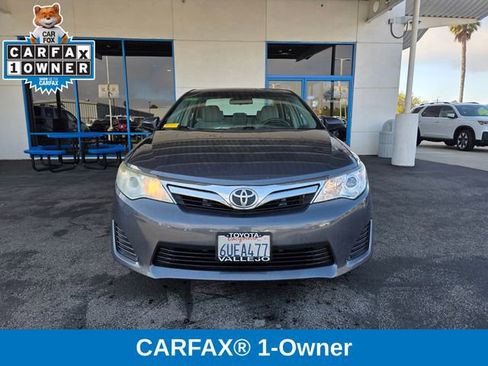 Used 2012 Toyota Camry LE FWD image 2