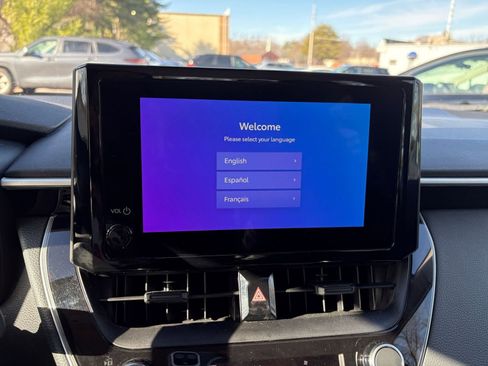 Used 2025 Toyota Corolla LE image 21