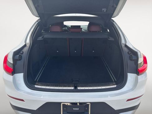 Used 2022 BMW X4 xDrive30i w/ Convenience Package image 16