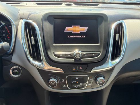 Used 2024 Chevrolet Equinox LS w/ LS Convenience Package FWD image 11