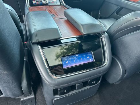 Used 2024 Lincoln Navigator L 4WD image 42
