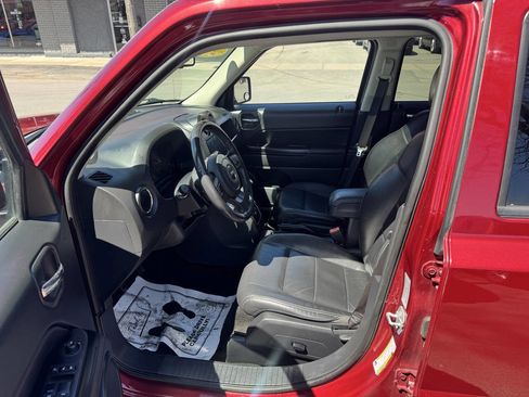 Used 2015 Jeep Patriot High Altitude FWD image 7