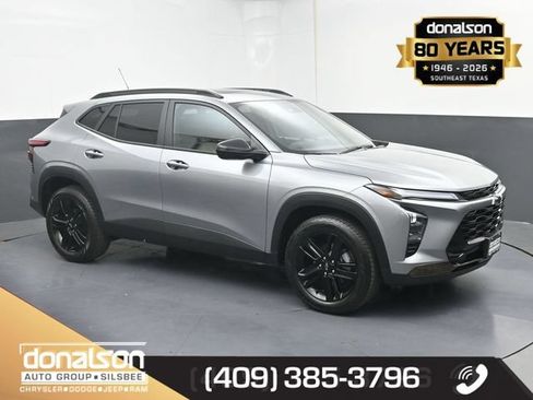 Used 2026 Chevrolet Trax ACTIV w/ Sunroof Package FWD image 1