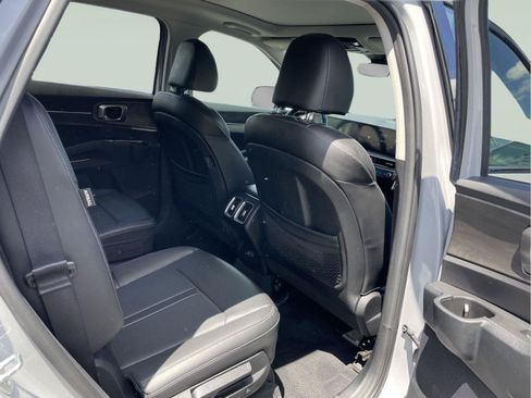 Used 2024 Kia Sorento X-Line EX AWD/4WD image 18