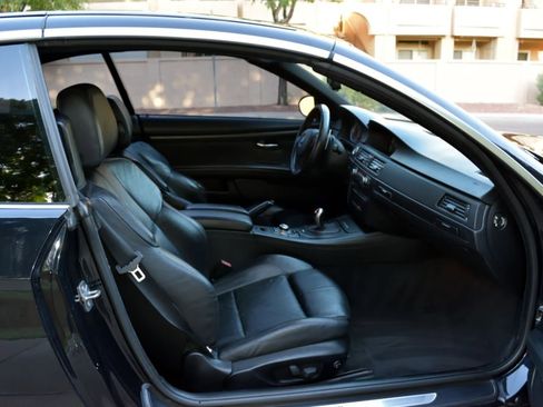 Used 2012 BMW M3 Convertible w/ Premium Pkg image 19