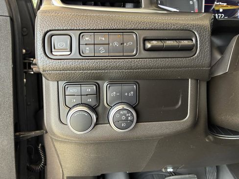 Used 2021 GMC Yukon XL Denali image 25