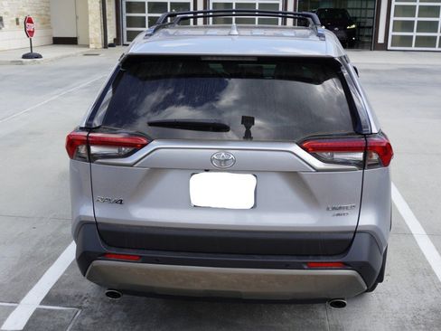 Used 2024 Toyota RAV4 Limited w/ Advanced Technology Package image 7