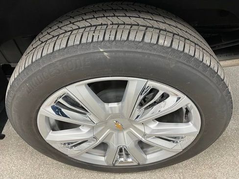 Used 2023 Chevrolet Silverado 1500 High Country w/ High Country Premium Package image 14