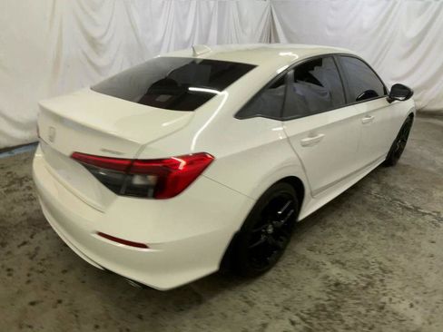 Used 2023 Honda Civic Sport image 8