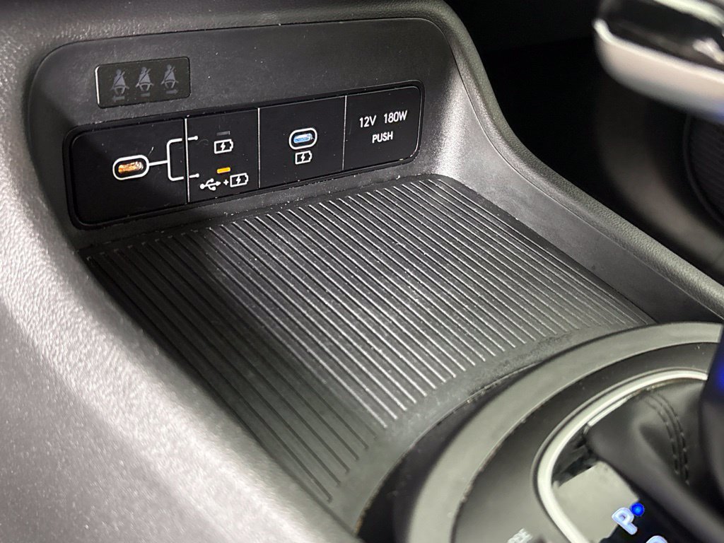 Used 2025 Hyundai Kona SEL FWD image 39