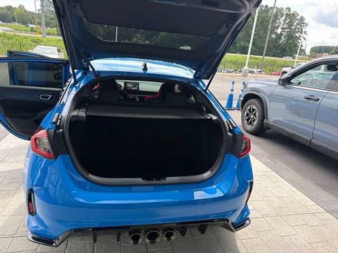 Used 2023 Honda Civic Type R image 2