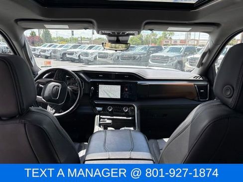 Used 2025 GMC Sierra 1500 Denali AWD/4WD image 16