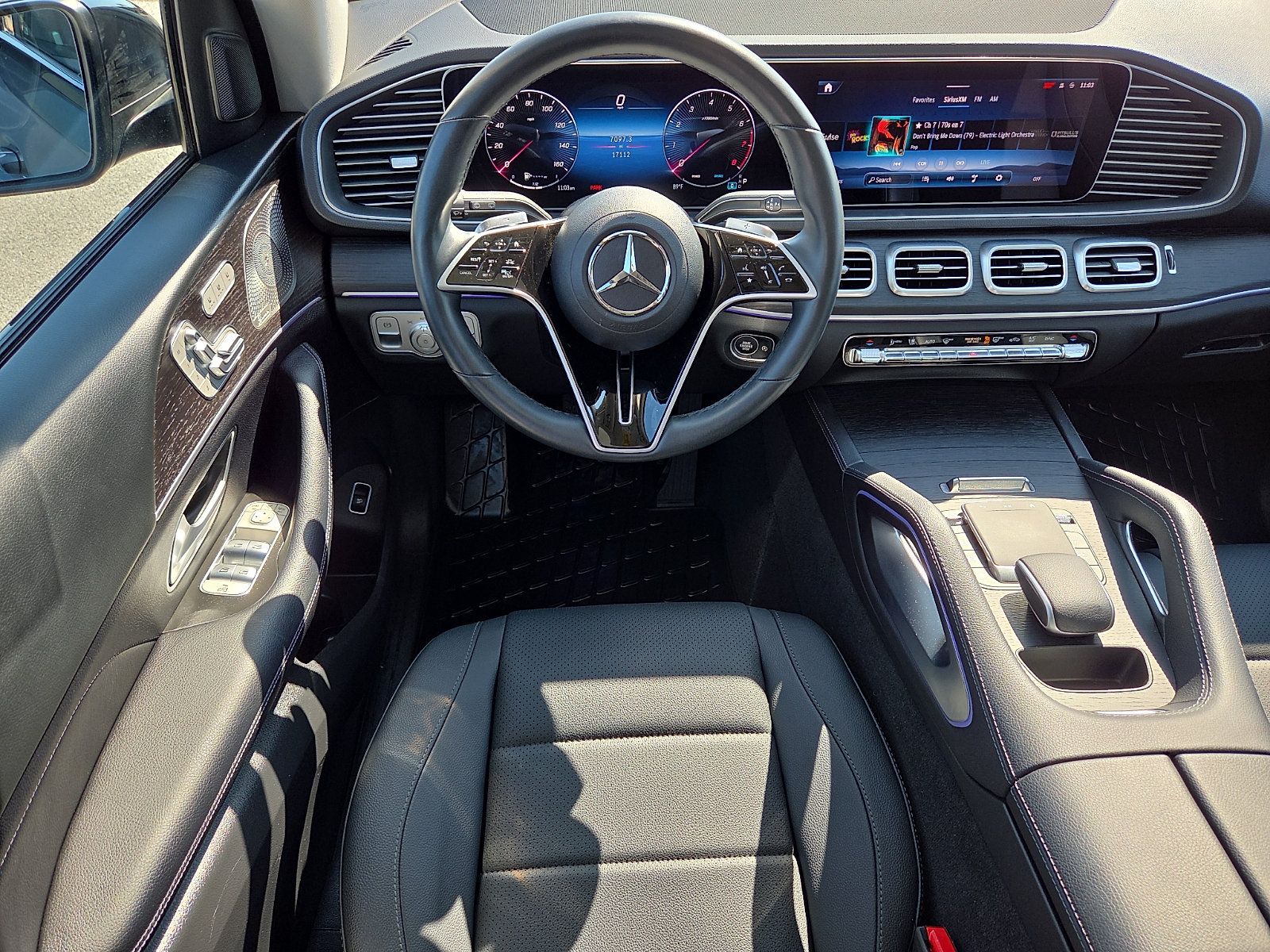 Used 2024 Mercedes-Benz GLE 450 4MATIC image 11