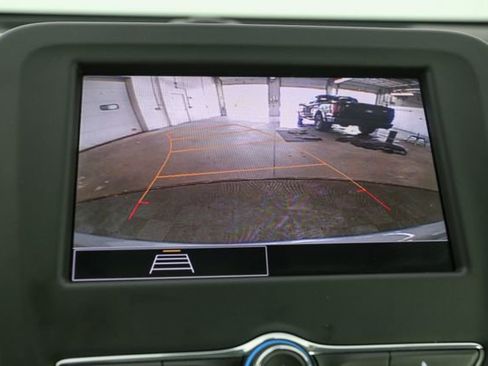 Used 2024 Chevrolet Equinox LT FWD image 23