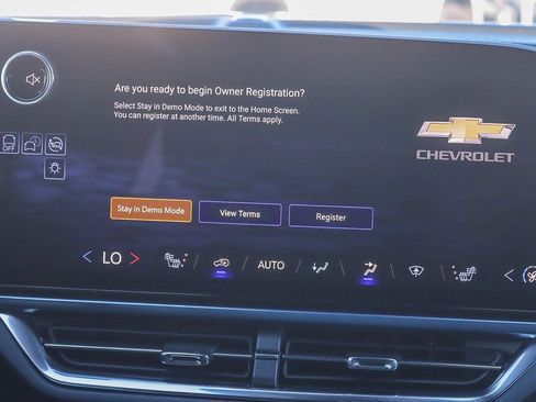New 2026 Chevrolet Equinox EV LT image 13