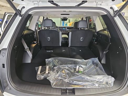 New 2026 Hyundai Palisade SEL Premium FWD image 13