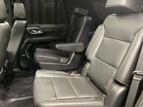 Used 2021 Chevrolet Tahoe Z71 w/ Z71 Signature Package image 9