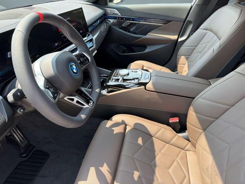 New 2026 BMW i5 M60 w/ Executive Package AWD/4WD image 4
