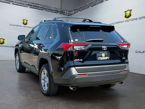 Used 2025 Toyota RAV4 XLE image 7