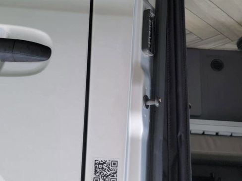 Used 2022 Mercedes-Benz Sprinter 2500 image 7