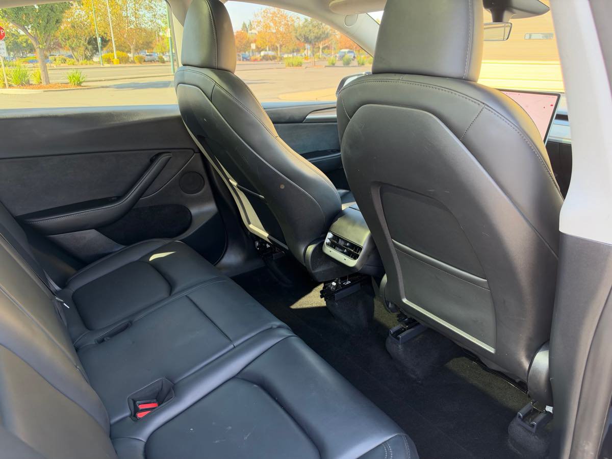 Used 2024 Tesla Model Y Long Range AWD/4WD image 20