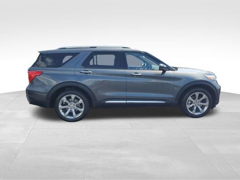 Used 2020 Ford Explorer Platinum w/ Premium Technology Package AWD/4WD image 3