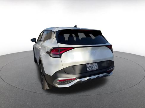 Used 2025 Kia Sportage LX image 11