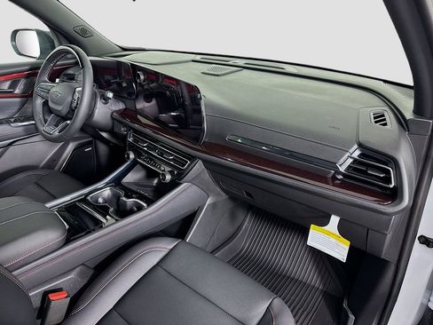 New 2026 Chevrolet Traverse Z71 w/ Enhanced Driving Package image 30