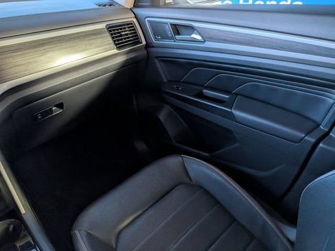 Used 2021 Volkswagen Atlas SEL Premium AWD/4WD image 16