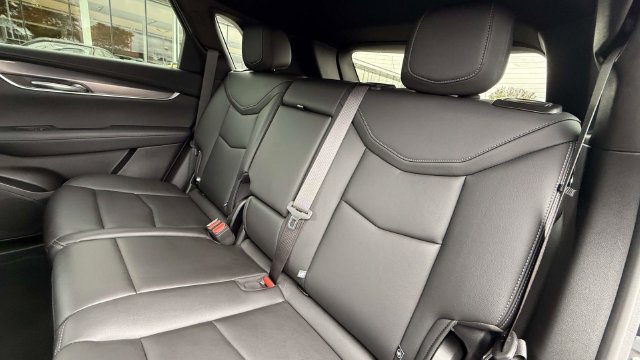 Certified 2024 Cadillac XT5 Luxury w/ LPO, Floor Liner Package AWD/4WD image 60
