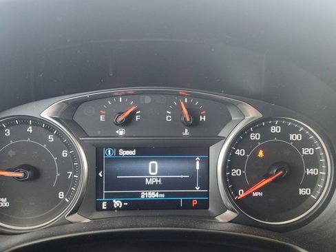 Used 2024 GMC Terrain SLE image 11