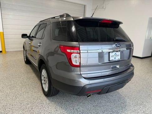 Used 2013 Ford Explorer XLT FWD image 5