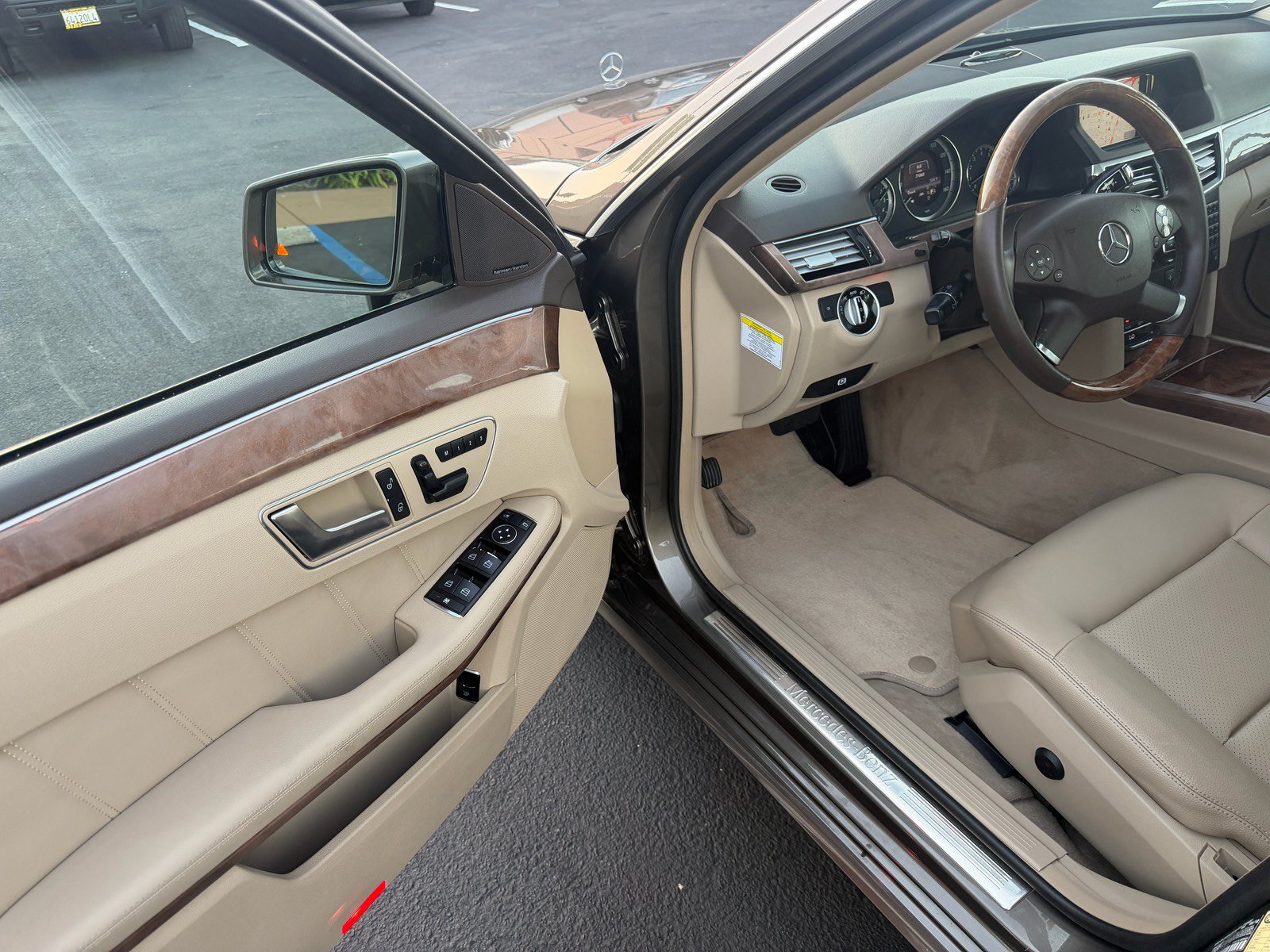 Used 2013 Mercedes-Benz E 350 Sedan image 15