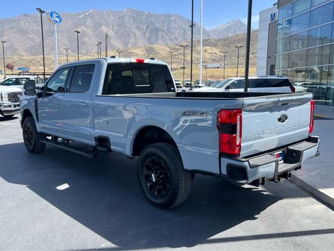 New 2026 Ford F250 Lariat w/ Black Appearance Package image 11