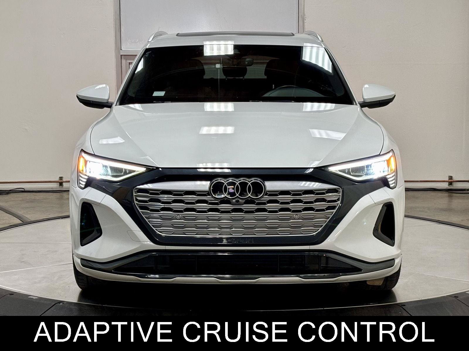 Used 2024 Audi Q8 e-tron Premium AWD/4WD image 3