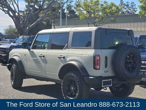 New 2026 Ford Bronco Badlands image 5