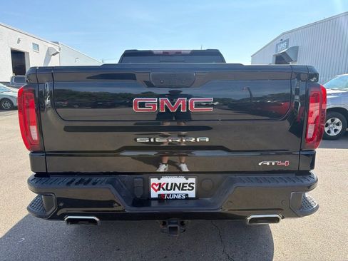 Used 2022 GMC Sierra 1500 AT4 w/ AT4 Premium Package AWD/4WD image 4