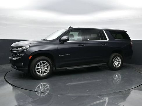 Used 2024 Chevrolet Suburban LT AWD/4WD image 6
