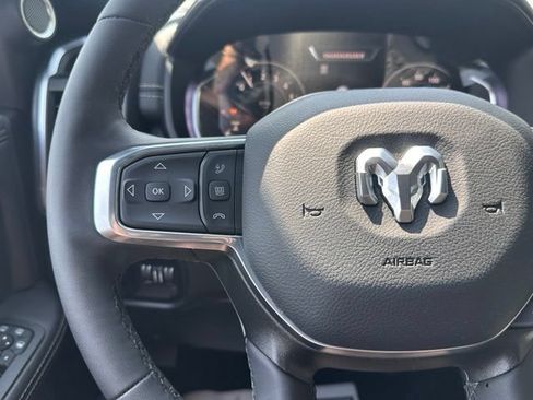 Used 2025 RAM 2500 Laramie AWD/4WD image 23