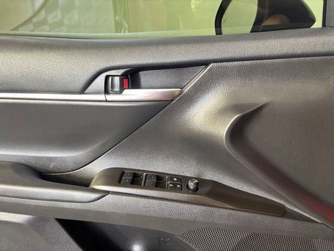 Used 2023 Toyota Camry SE w/ Audio Upgrade Package FWD image 16