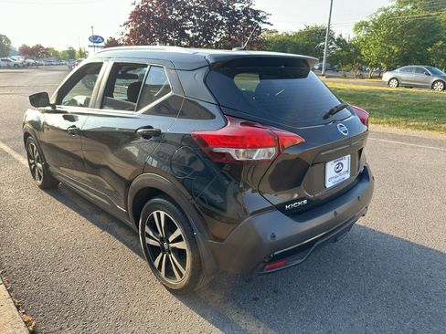 Used 2020 Nissan Kicks SR FWD image 7
