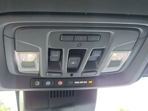 Used 2023 Chevrolet Silverado 1500 High Country w/ Technology Package AWD/4WD image 40