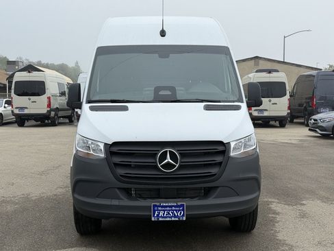 New 2026 Mercedes-Benz Sprinter 2500 image 13
